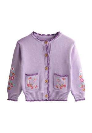 Lilla strikket cardigan med træknapper, blomstret og sommerfugl broderi på lommer og ærmer samt ribbede kanter.