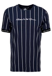 Mörkblå t-shirt med kort ärm och vita vertikala ränder samt rundad hals. Har "Keep Well Dream"-text på ärmarna. Tillverkad av bomull.