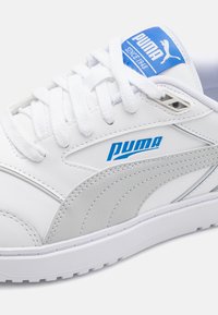 Puma DOUBLECOURT UNISEX - Tenisice - white silver mist/hyperlink blue