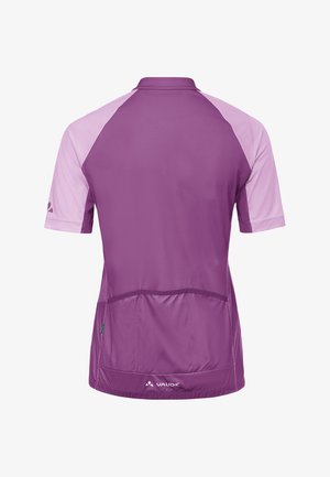 Lila und hellrosa kurzärmeliges Radtrikot mit drei Rückentaschen und Vaude-Logo im unteren Rückenbereich.