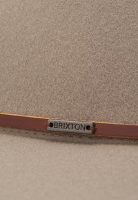 Brixton WESLEY FEDORA UNISEX - Chapéu - timberwolf