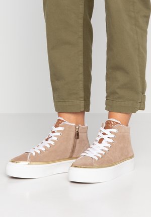 Tommy Hilfiger Sneakersy wysokie