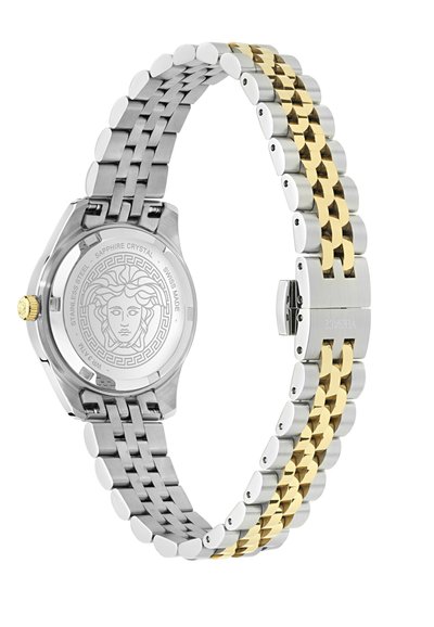 Reloj de acero inoxidable con una pulsera de dos tonos, que presenta eslabones de plata y oro, y una caja redonda. La parte trasera muestra un grabado decorativo.