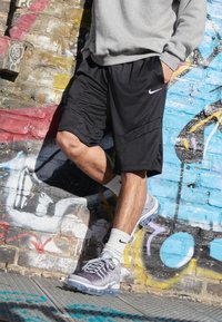 Nike Performance Träningsshorts - black