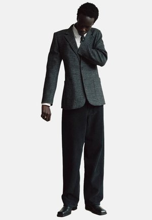 WIDE TWIST - Pantaloni - black