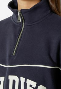 Bershka Sweatshirt - blue