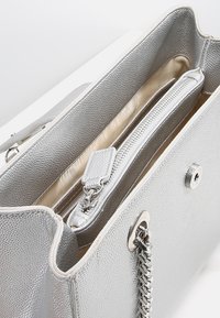 Valentino Bags DIVINA - Handtasche - argento