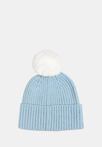 Berretto di maglia azzurro chiaro con texture a costine e un pompon bianco sulla parte superiore. Presenta un orlo piegato per una vestibilità aderente.