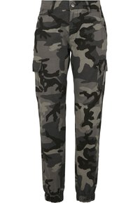 Pantalones cargo de camuflaje con tonos de verde, gris y negro. Fabricados en algodón, con bolsillos laterales y puños elásticos para un ajuste entallado.