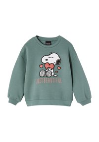 Grüner Pullover mit langen Ärmeln, der ein gesticktes Snoopy-Motiv zeigt, das ein Herz hält, und den Text "EINFACH SCHÖN" in Pink.