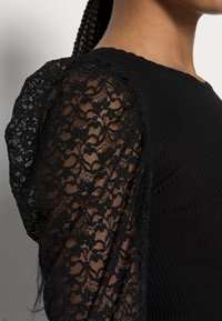 Rosemunde Camisola de manga comprida - black
