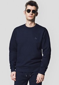 Niewybrane, navy