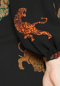 ONLY MATERNITY OLMALMA LIFE POLY ALLY DRESS  - Vestido de dia - black