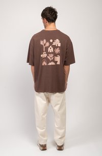 Kaotiko UNISEX - Print T-shirt - brown