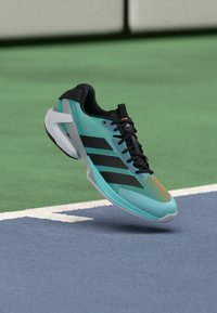 Niet geselecteerd, flash aqua/core black/lucid orange