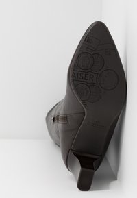 Peter Kaiser Høje støvler/ Støvler - dark brown