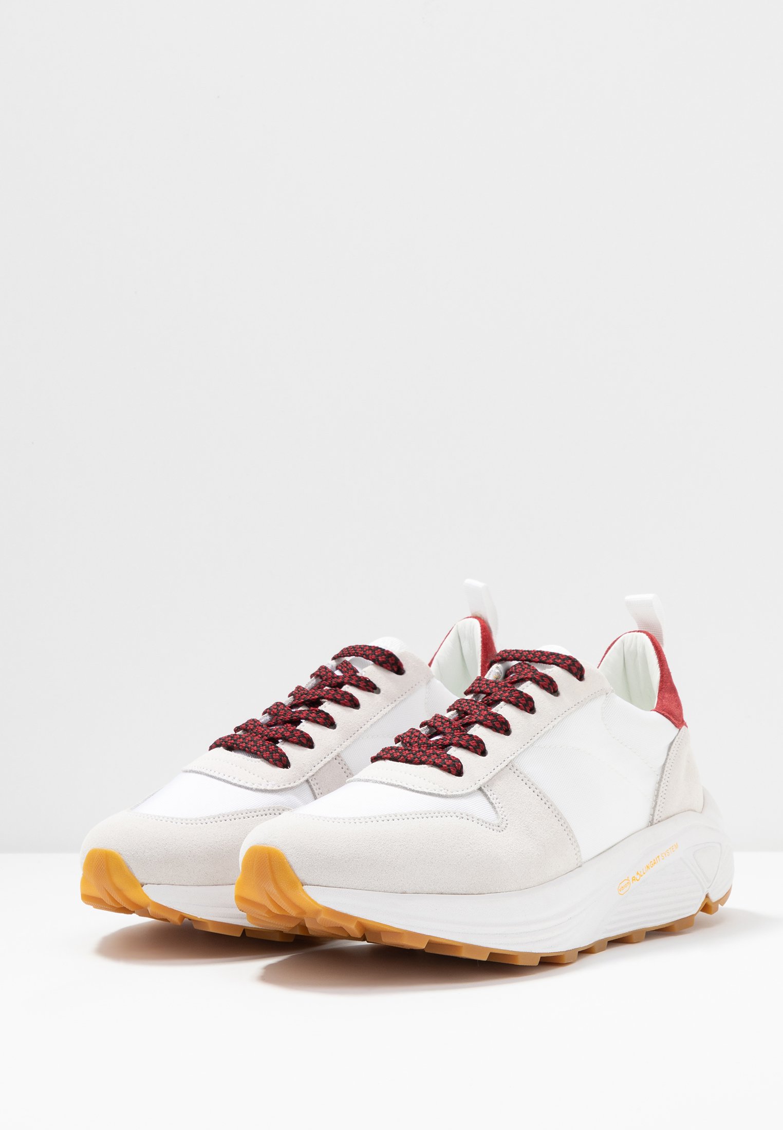 CLOSED HONEY Joggesko lamahvit Zalando.no CLOSED HONEY Joggesko white Zalando.no