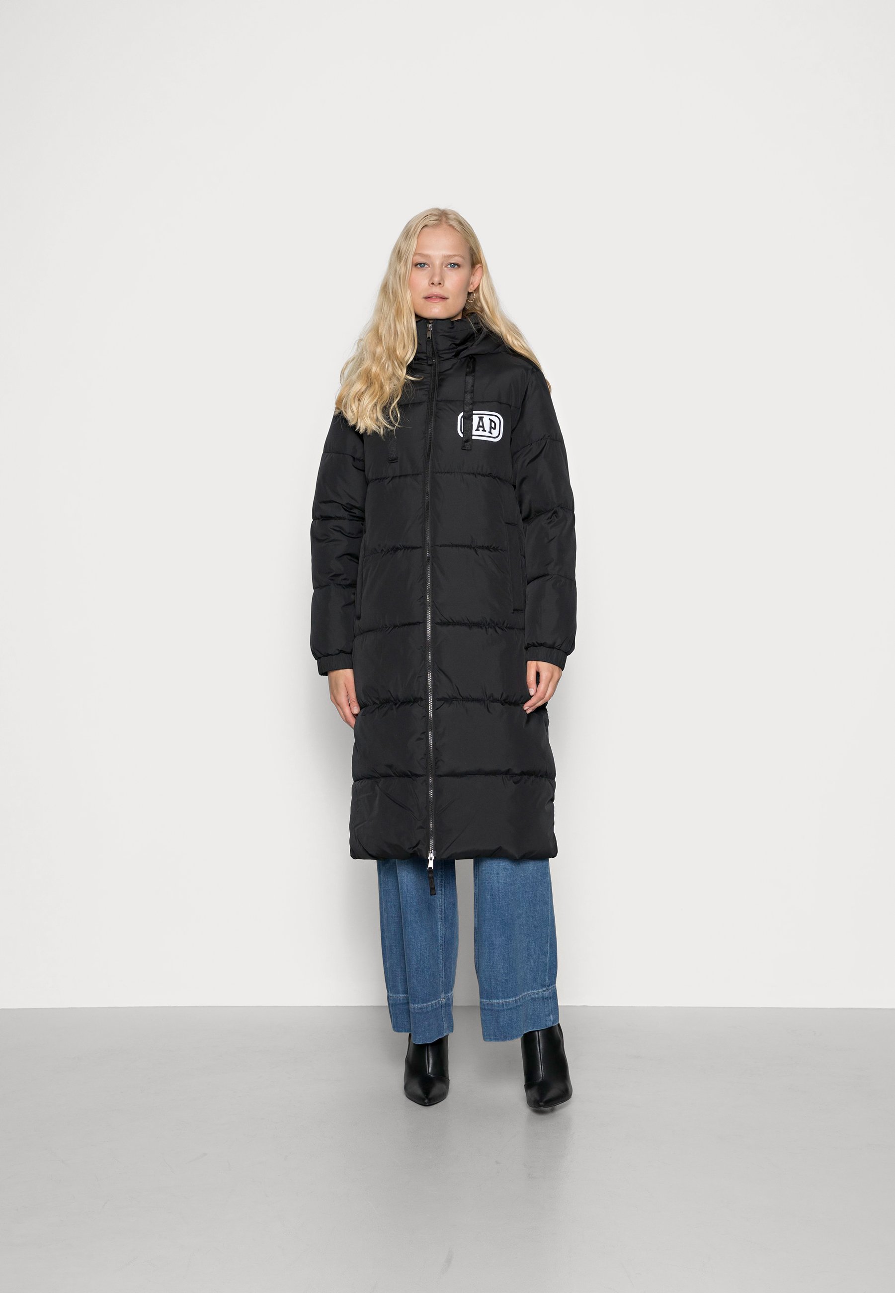 gap down coat