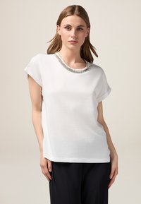 CON APPLICAZIONE GIOIELLO - T-shirt con stampa - bianco