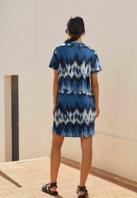 Next REGULAR FIT - Trikotaažkleit - blue print