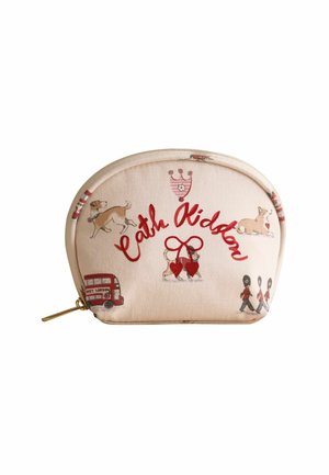 Bolsa de cremallera beige con texto rojo "Cath Kidston", decorada con un autobús de Londres, dos perros, una corona y dos figuras de la Guardia de la Reina.