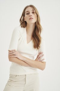 InWear - DAGNAIW V - Basic T-shirt - whisper white Thumbnail Image 1