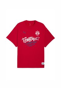 Rød bomulds t-shirt med rund hals. Funktioner hvid og blå trykt tekst "FODBOLD I MORGEN" og et logo på brystet. Korte ærmer.