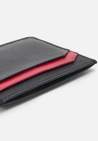 HUGO SUBWAY - Business card holder - black