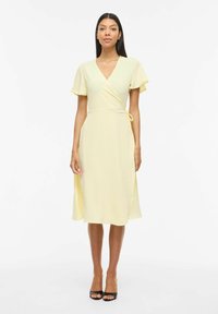 Niet geselecteerd, pastel yellow