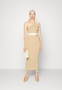 Vero Moda Tall VMUDAVA ONE SHOULDER DRESS  - Vestido de malha - irish cream