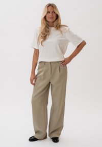 CELINAIC - Auduma bikses - dusty beige