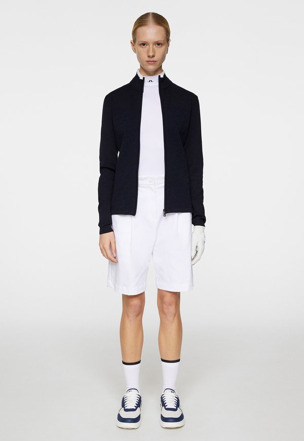 MAGGIE - Sports shorts4