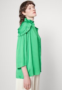 DAY Birger et Mikkelsen Blusa com botões - kelly green