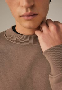 Next Sudadera - grey brown