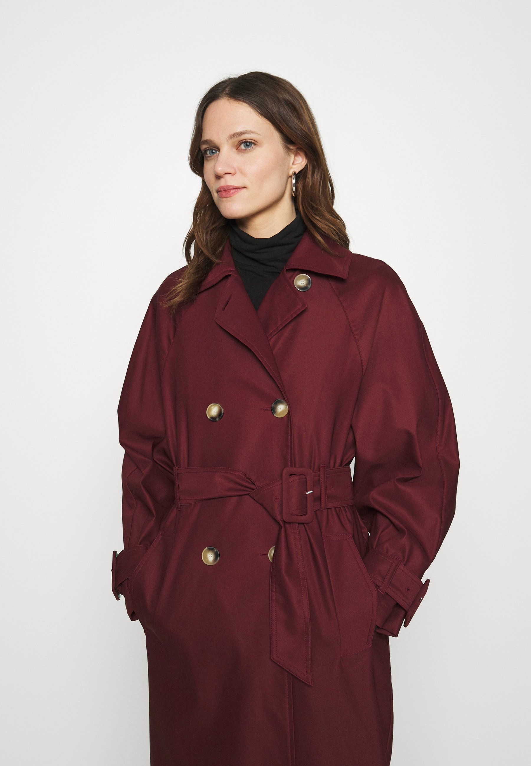 trench bordeaux