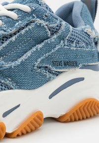 Steve Madden JPOSSESSION - Matalavartiset tennarit - blue denim