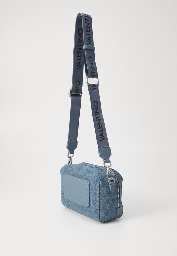 PATTIE  - Cross body bag - denim3
