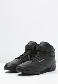 Reebok Classic Vysoké tenisky - black