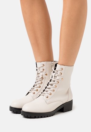 Anna Field, Bottines à lacets - off-white