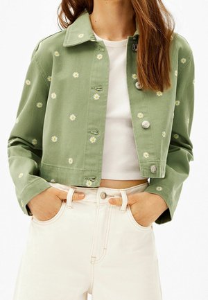 Chaqueta fina - green