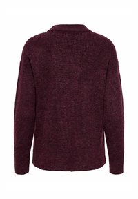 Burgunderfarbener Strickpullover mit lockerer Passform, rundem Ausschnitt, langen Ärmeln und einem strukturierten, weichen Stoff.