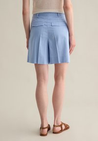 PIOMBO BERMUDA - Shorts - light blue