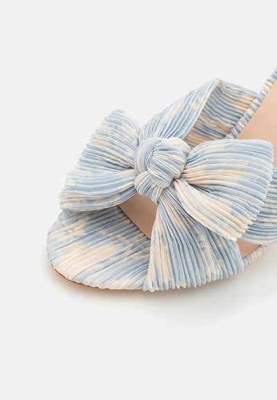 Loeffler Randall CAMELLIA PLEATED KNOT HEELED WITH ANKLE STRAP - Sandaletter - dusty blue
