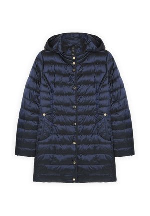 Granatowy pikowany puchowy płaszcz z kapturem, zatrzaskami z przodu oraz dwoma skośnymi kieszeniami na zatrzaski.