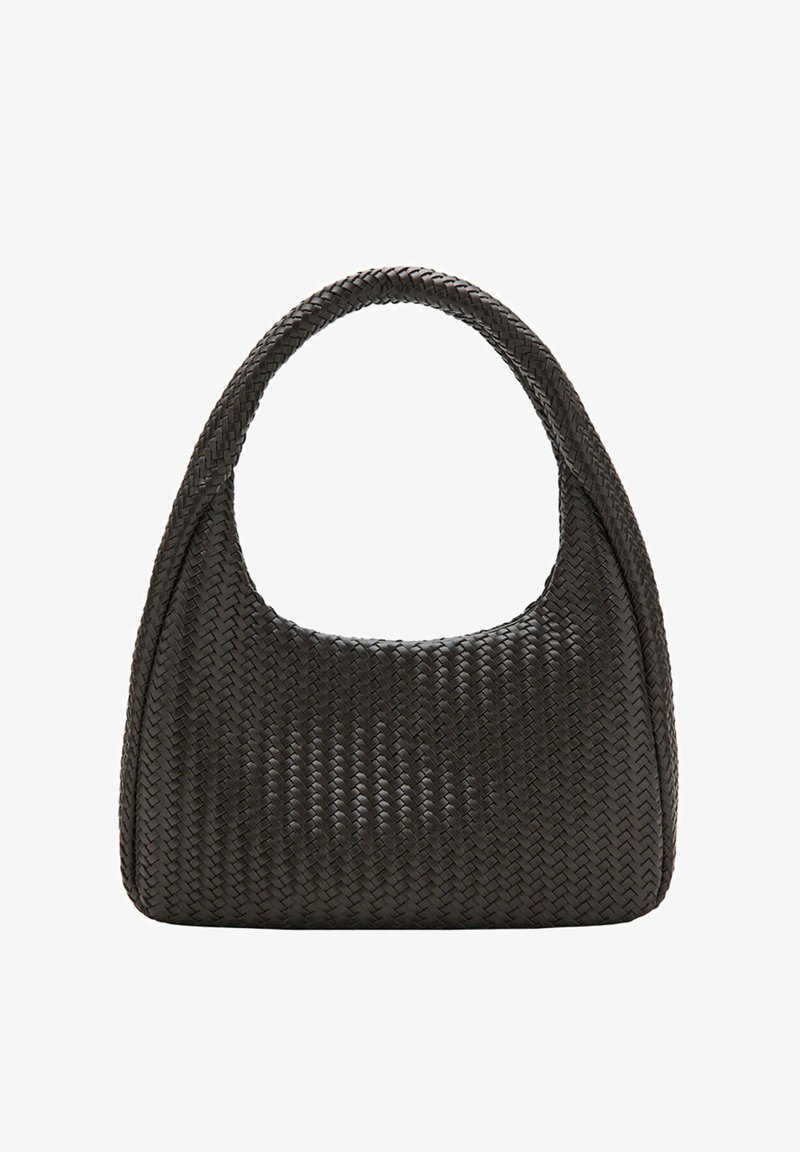 Sac à main en cuir tressé noir avec poignée supérieure arrondie et forme de croissant.
