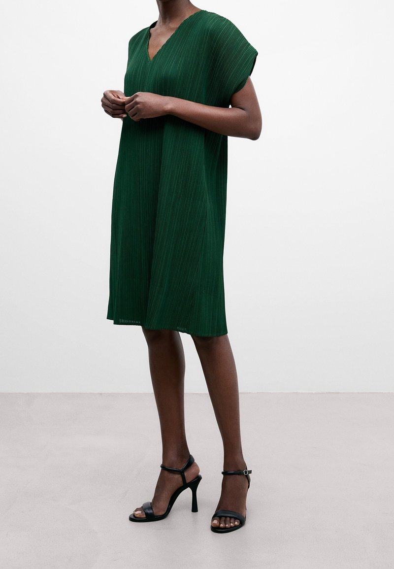 slim fit dress slacks Adolfo Dominguez Green and Navy Striped Dress Size 8-12 main image 1