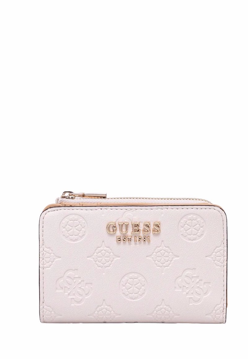 Portafoglio bianco in rilievo con texture a motivo, hardware color oro, logo sul fronte, chiusura a zip, forma rettangolare compatta.