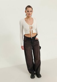 Thumbnail Image 2