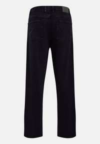 Jeans negri din denim cu design drept. Caracteristicile includ două buzunare pe spate și un talie solidă cu un eticheta cusută pe spate.