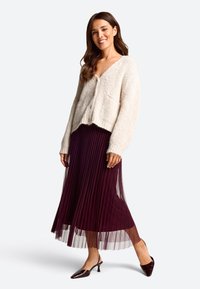 Rich & Royal MIT ELASTISCHEM TAILLENBUND - A-lijn rok - ruby red